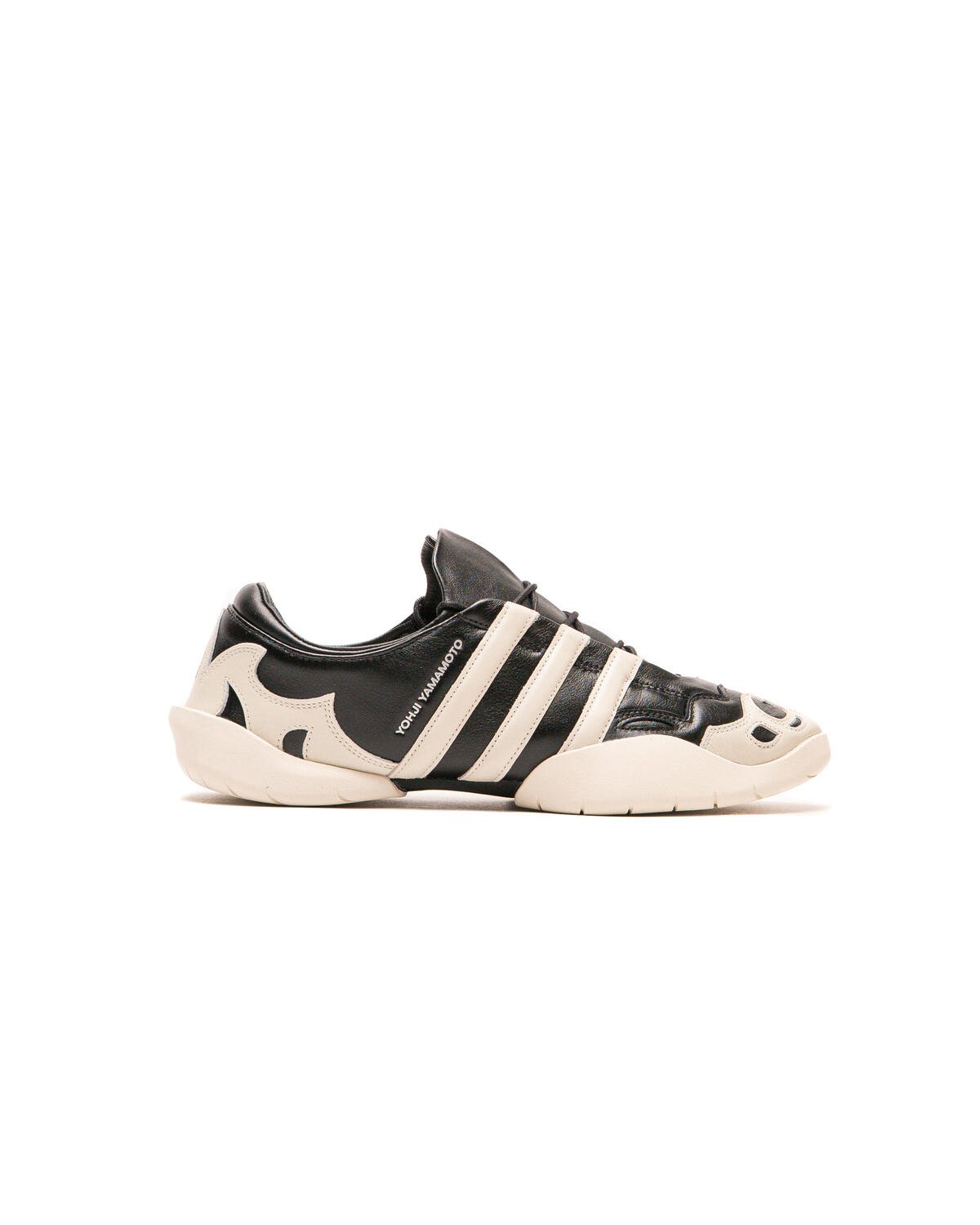 y-3-regu-2002-black-alumin-